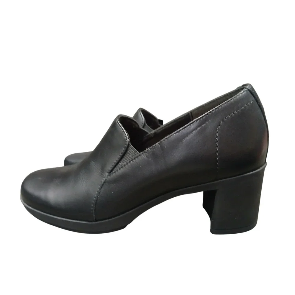 Munro American 7M Black Leather Slip On Block Heel Loafers Shoes Womens